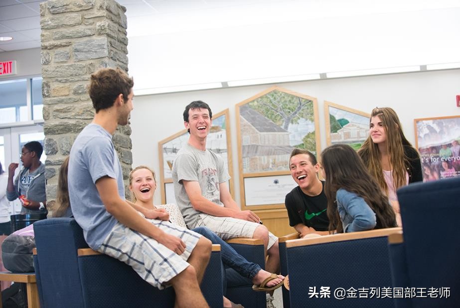 美国高中真实课堂大揭秘，原来是这样上课的！