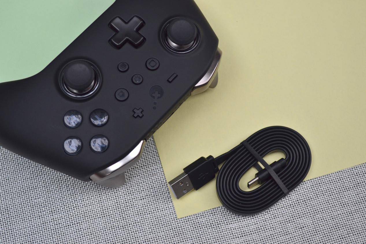 谷粒GuliKit金刚PRO手柄试玩——百变战术任你逍遥