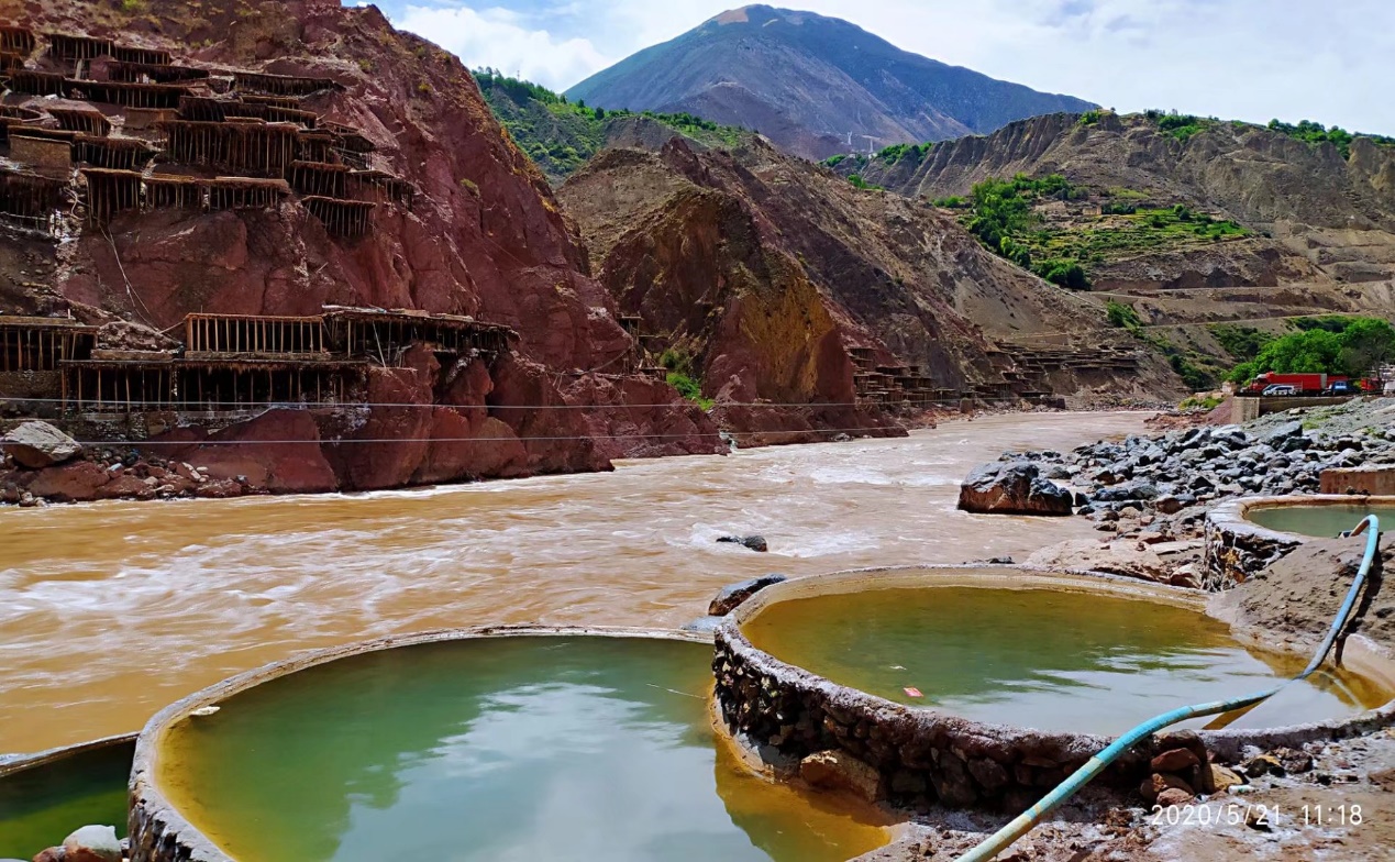 旅游就来昌都市芒康县:领略千年盐田的魅力,川藏线必去的景点