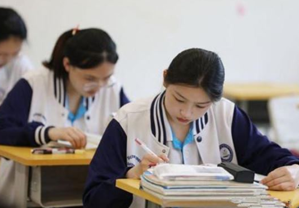 中小学生或将迎来“小假期”，教育部做出回应，家长听后表情亮了