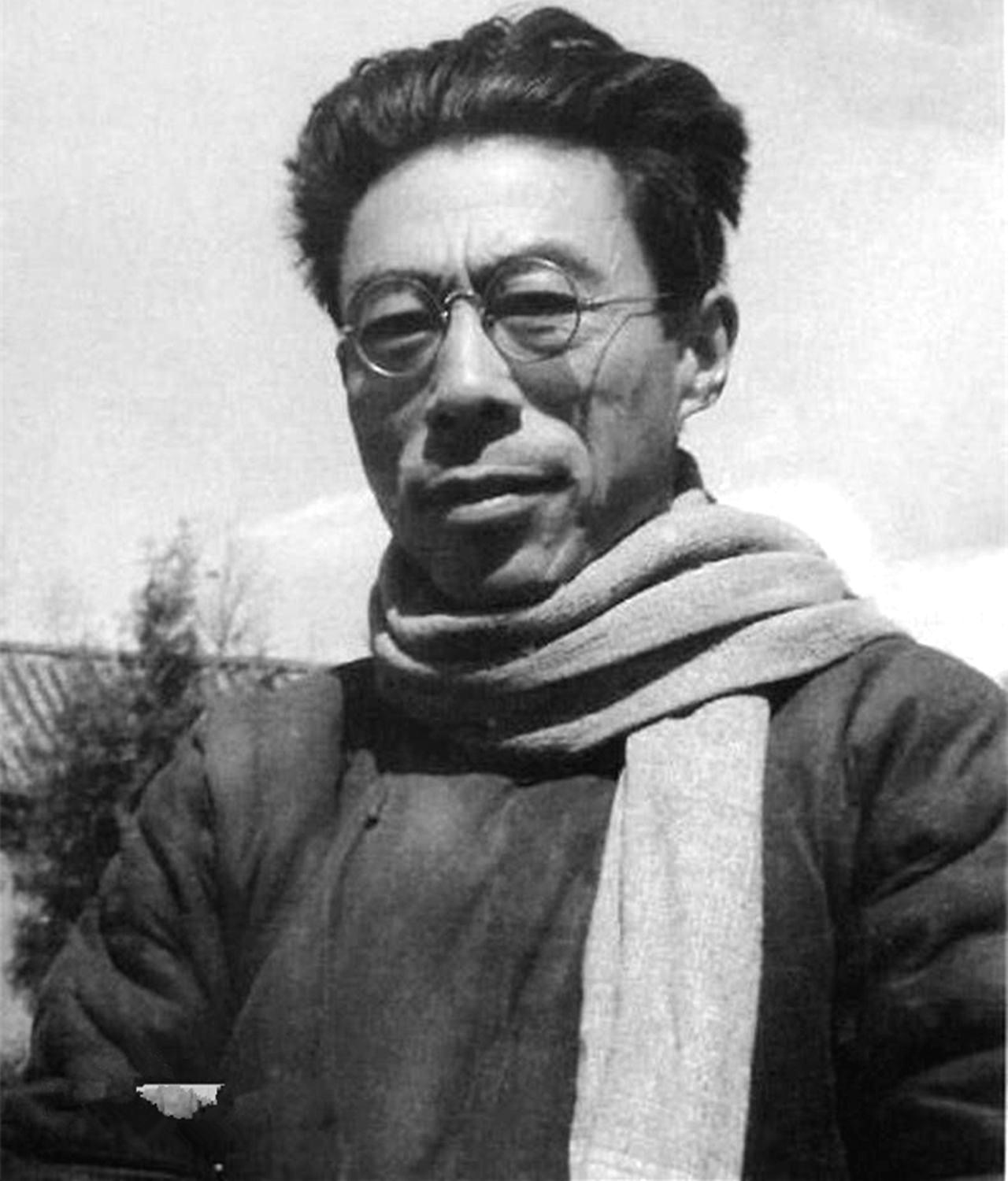 詩集死水作者是誰，詩集死水的作者是誰