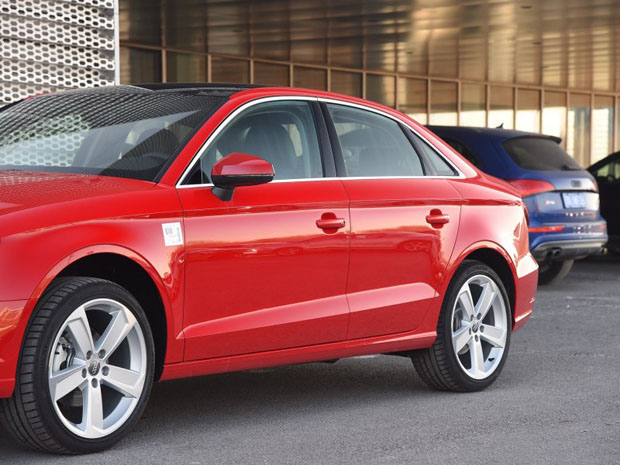 最便宜BBA！宝马奥迪14万，奔驰21万，网友：奔驰凭啥贵7万