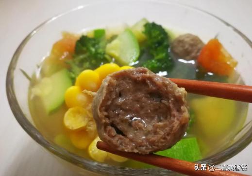 减肥菜谱:手工纯牛肉丸子,无添加无防腐剂,纯牛肉安全又低脂
