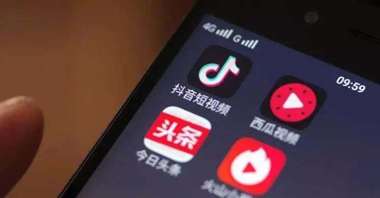 干死贴吧的今日头条，为何“沦为”抖音的小弟？