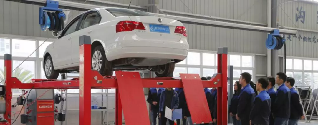 四川省拥有国家级生产性实训基地的26所“高职单招”院校