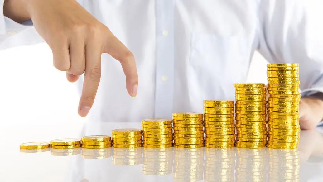 实习两个月后，我逃离了保险公司。