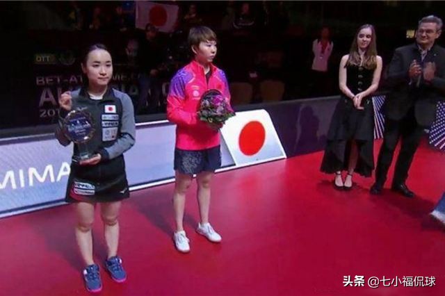 乒乓球的正反胶是什么意思（伊藤的正反反生胶打法对于业余选手来说是一种福利，学会定涨球）