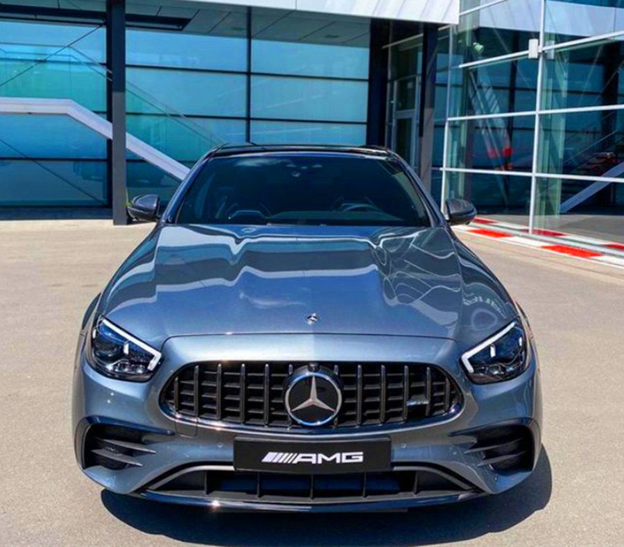 100万内最强奔驰E级，新款AMG E53实车，六缸配四驱
