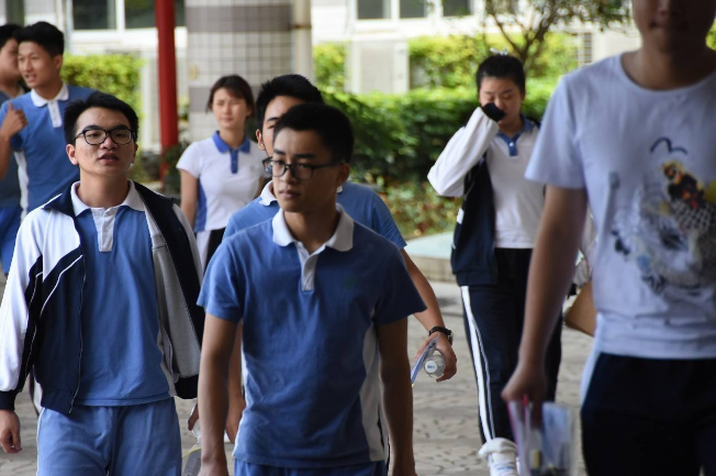 2021我国院校全球排名，清华稳居榜首，复旦大学的排名有所上升