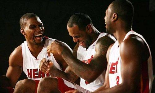 nba2013總決賽g6（13年決賽G6，雷阿倫命中關(guān)鍵三分！波什10分，韋德14分，那老詹呢）