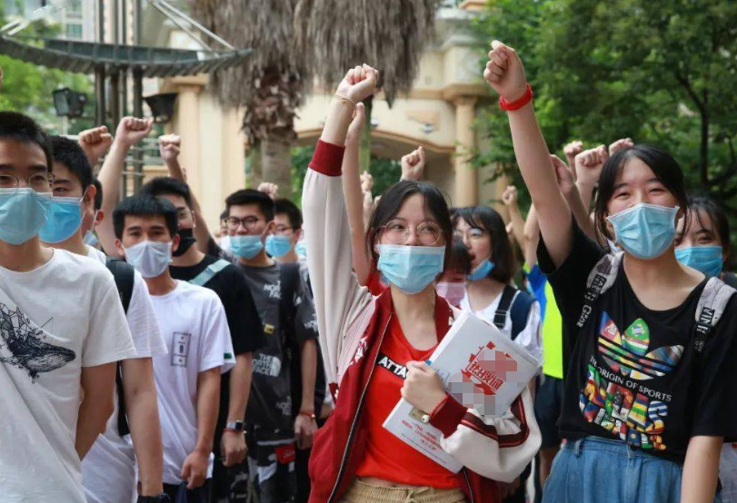 适合中等生报考的军校，录取分数不高，毕业后不用愁就业问题