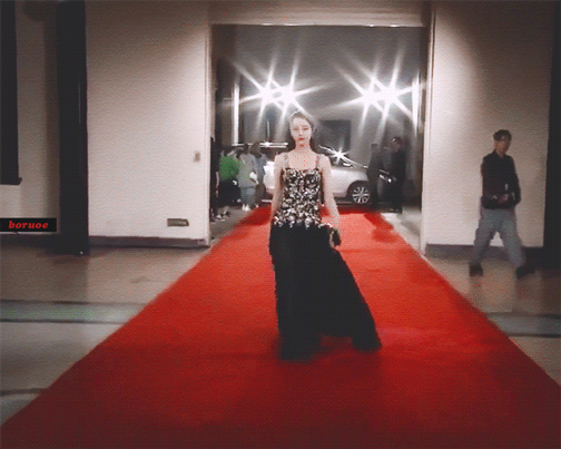 娱乐圈的水有多深？明星咖位决定红毯待遇，杨紫、鞠婧祎差距太大