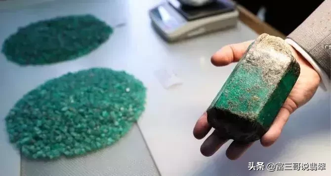 俄罗斯翡翠矿场对外免费开放！玻璃种、帝王绿随便拿？