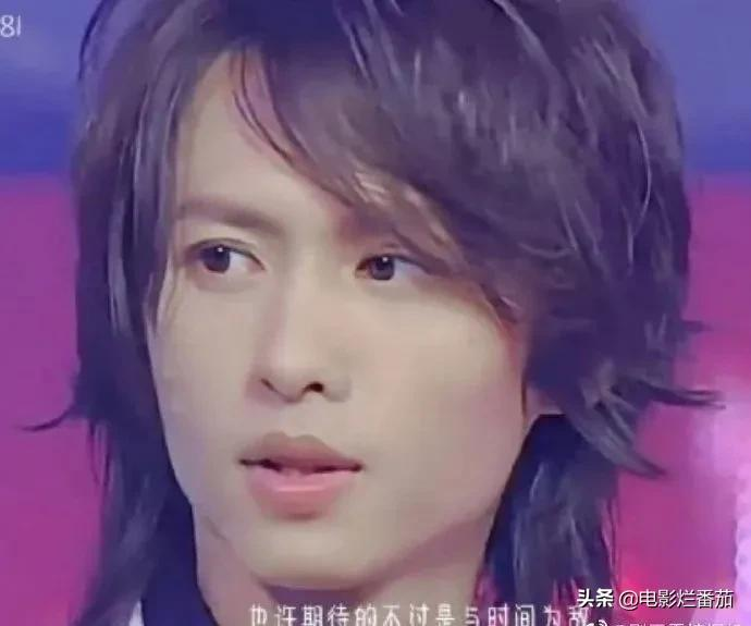 32岁当主唱,酒吧认识女孩爱了20年,连连夺冠的张淇成最大黑马