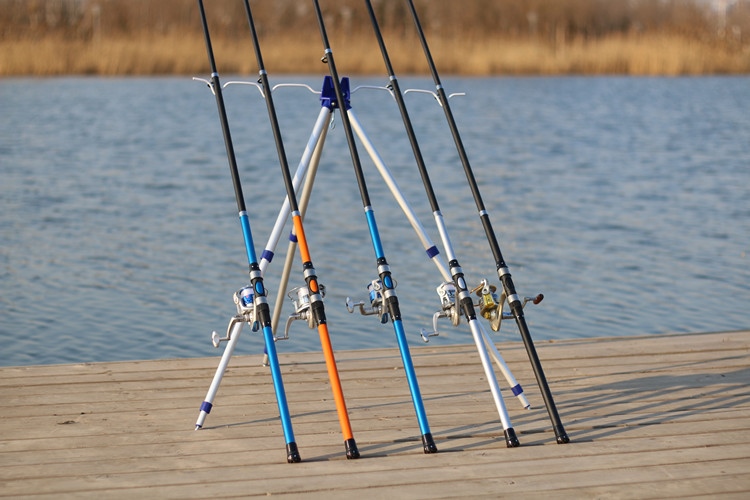 嘉兴男子钓鱼触碰高压电，衣服和头发都烧没了，脸变漆黑