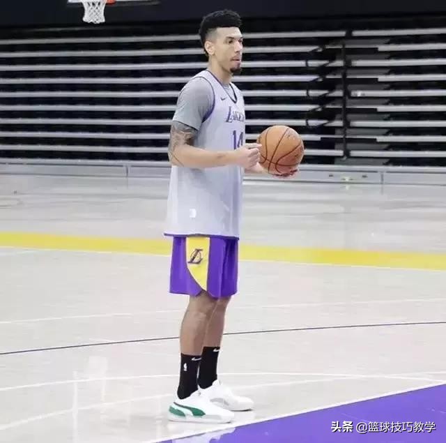 puma篮球鞋前掌宽吗（PUMA的球鞋什么水平？）