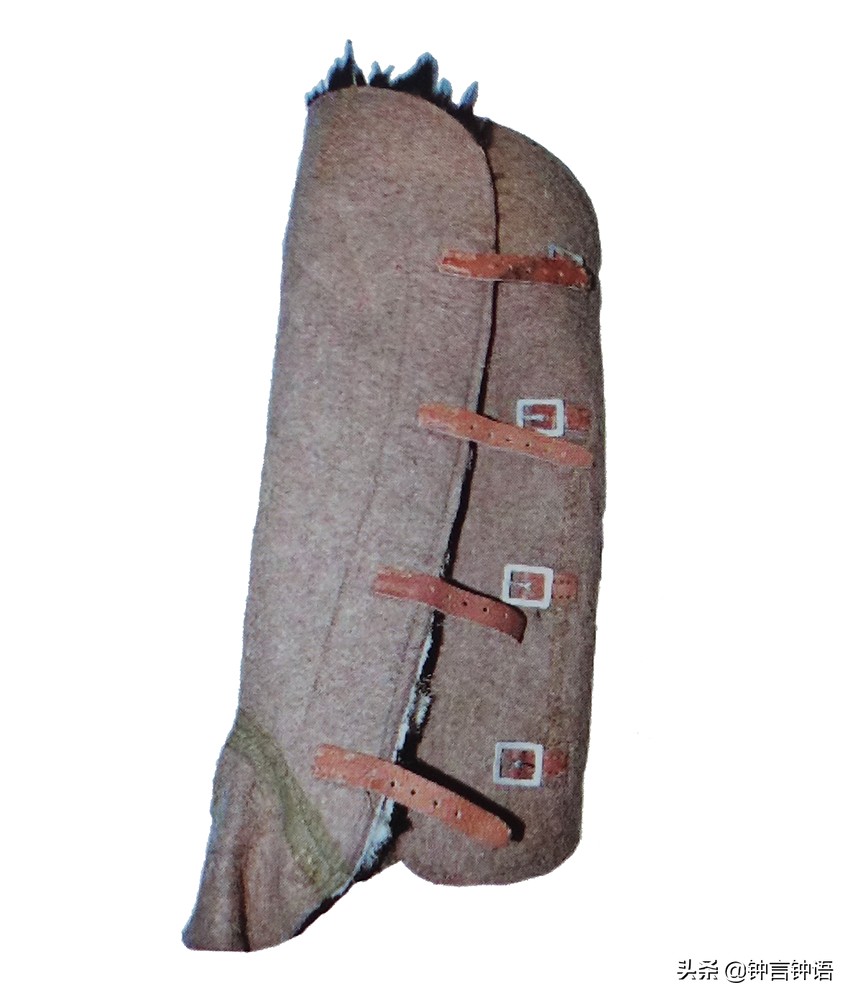 ͼ˵�ֻ��վ�½���ĵ���װ����Ь��