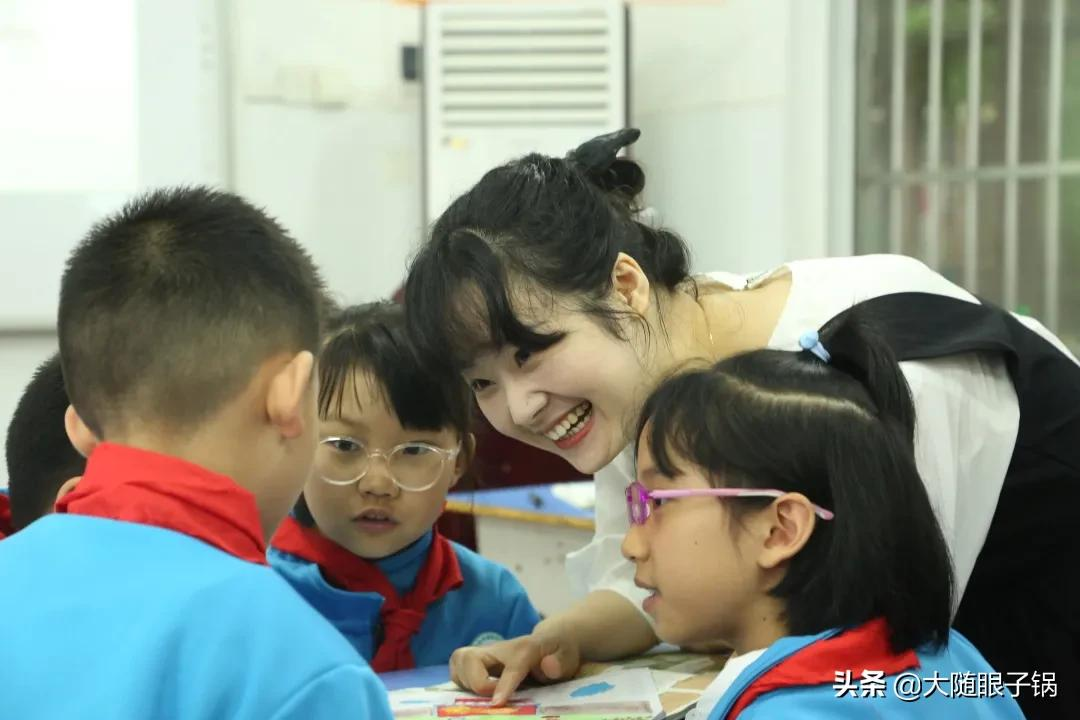 随州市外国语学校：课堂展风采 教研促成长