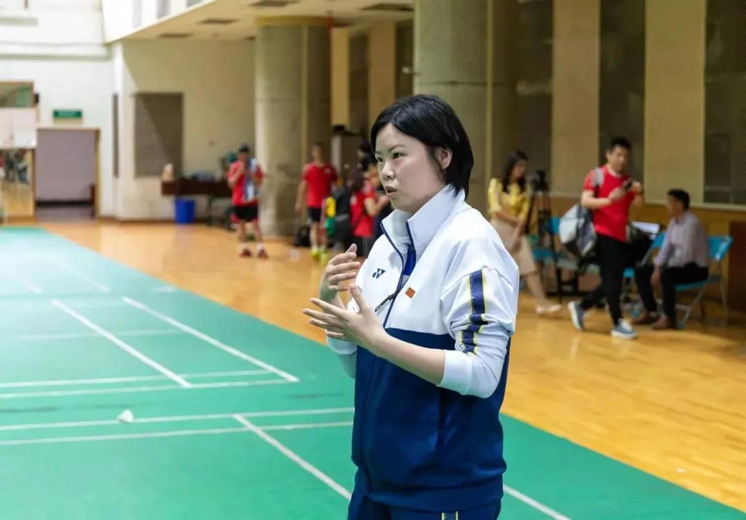 来蹭课吗？奥运冠军教你打羽毛球哦