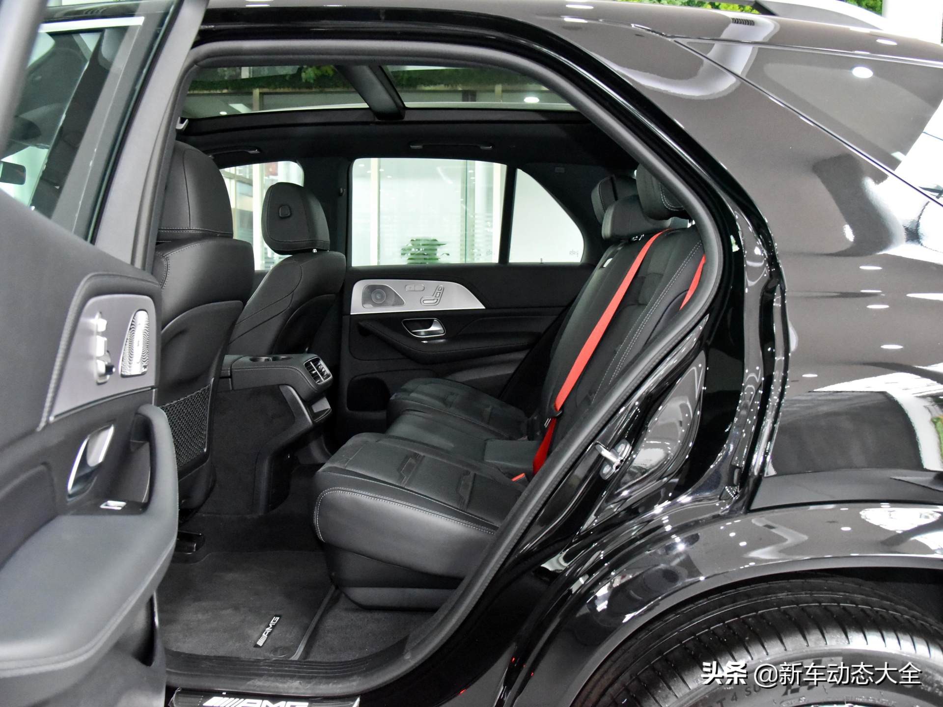 进口四驱豪华SUV，六缸双增压比跑车还快，奔驰GLE AMG