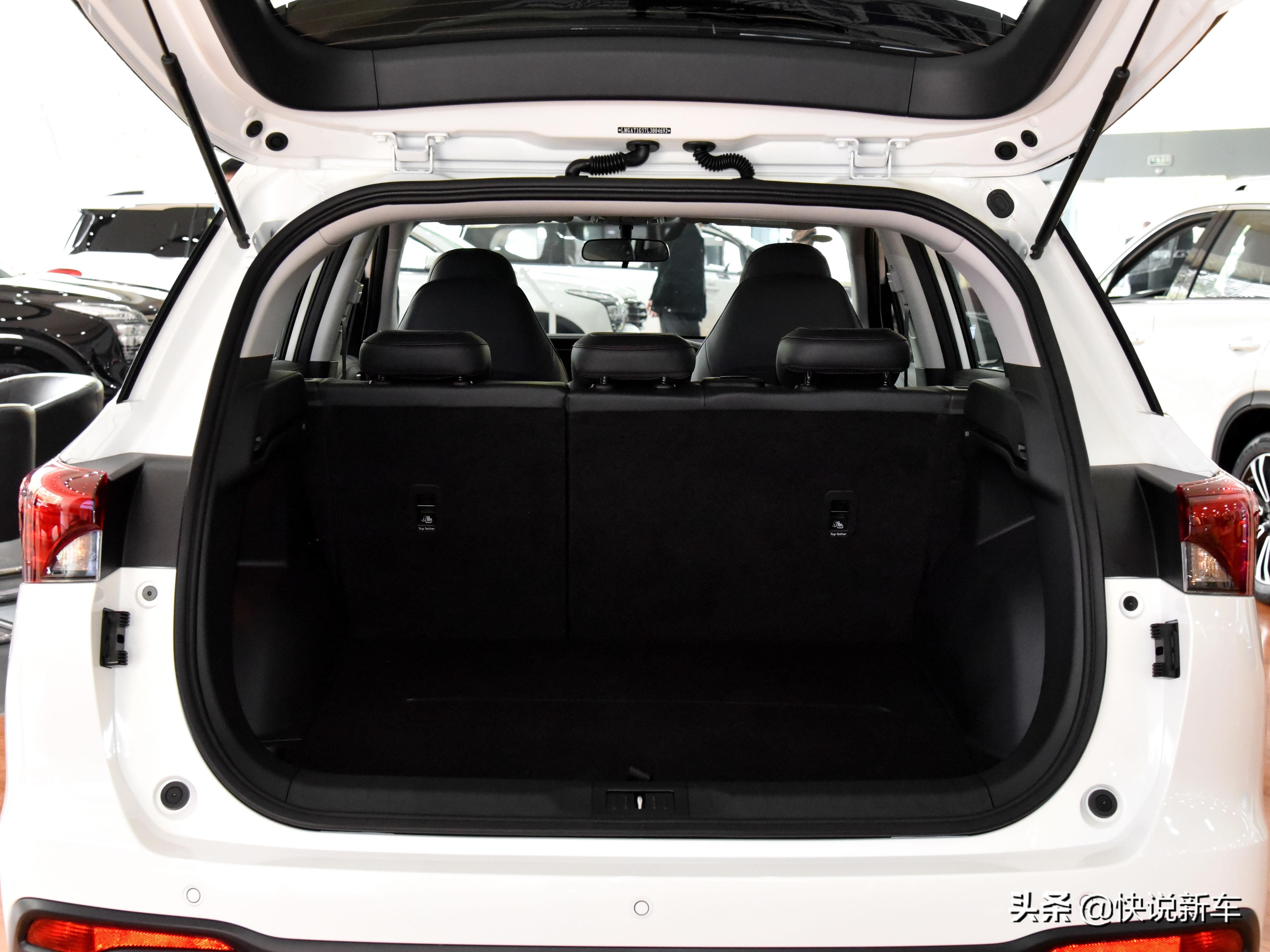 实用大空间配耐用6AT，价格实惠实力强的SUV，带你看广汽传祺GS4