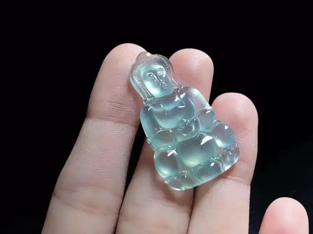 缅甸翡翠哪种好（缅甸翡翠的好处及挑选攻略）