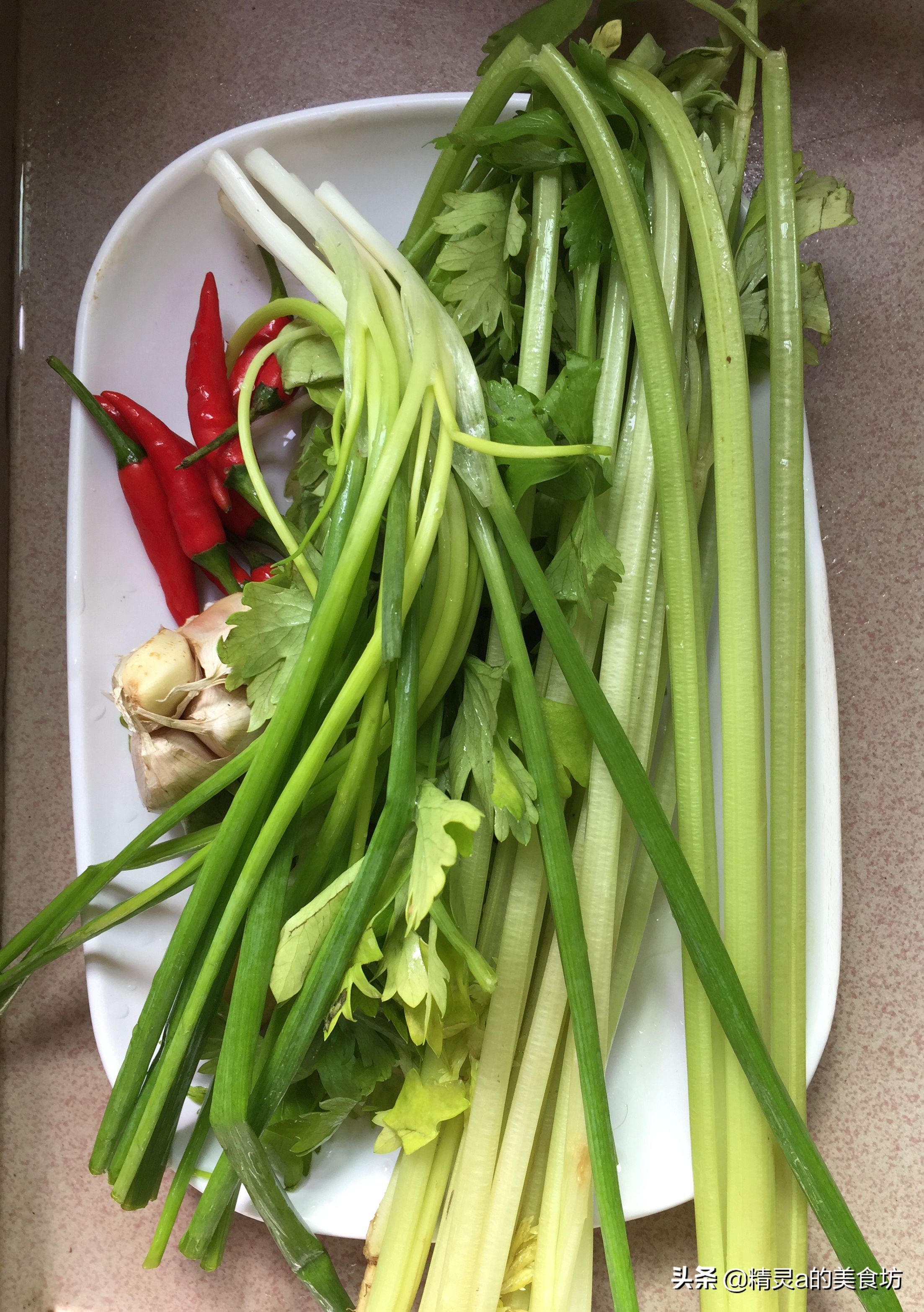 小河虾最美味的做法，又香又鲜，连壳一起吃，补钙又下饭，真好吃