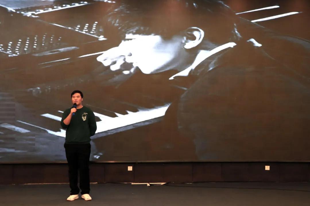 知云时代 | 厦门工学院职业教育学院IT服务专业授机仪式