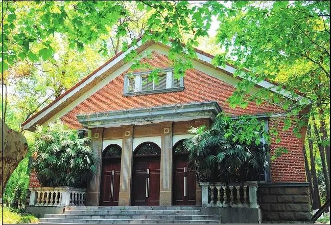 成都“二仙桥”火遍全网！这所一流大学坐落于此，地铁直达校门口！