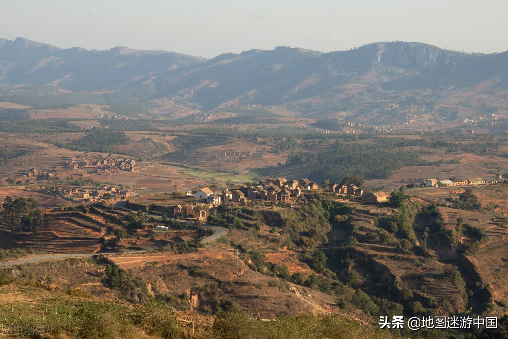 巴芬岛(盘点全球“巨无霸”岛屿，最大的比还大，相当于6个德国)