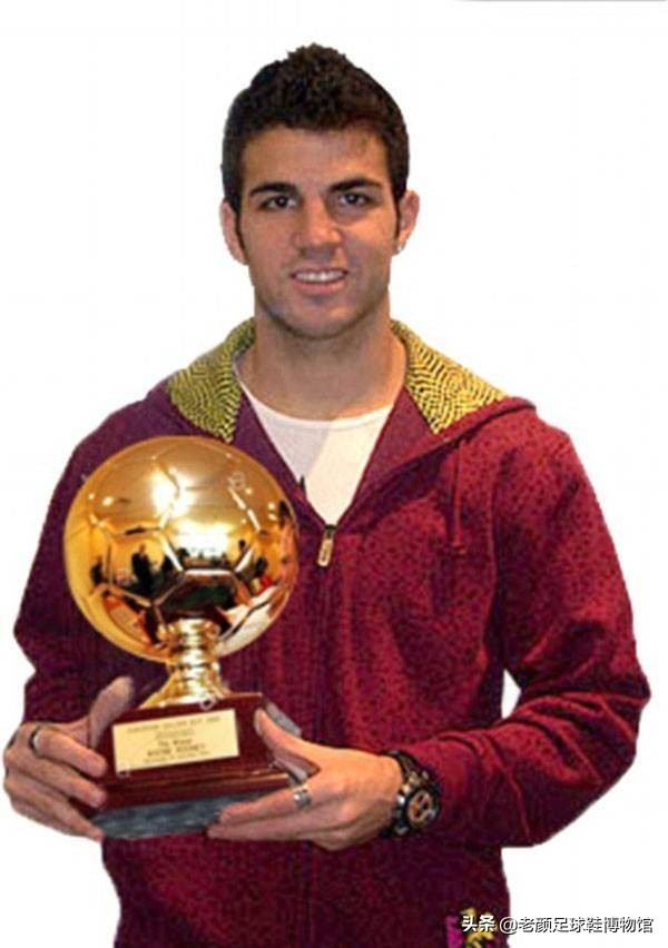 这本应是他扬名立万的最好时机,可惜莱曼的红牌下场,导致最终阿森纳功