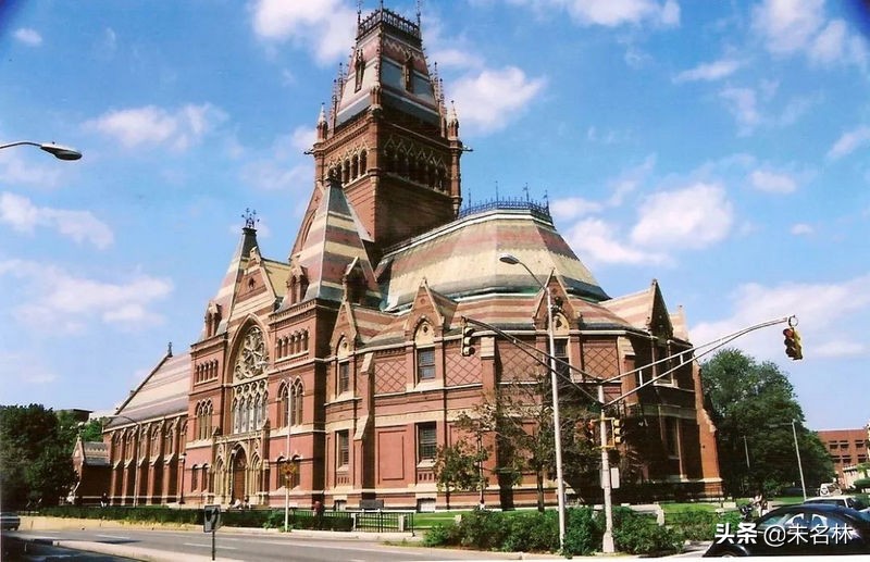 中国大学的终身教授为数不少，与美国终身教授有何不同？