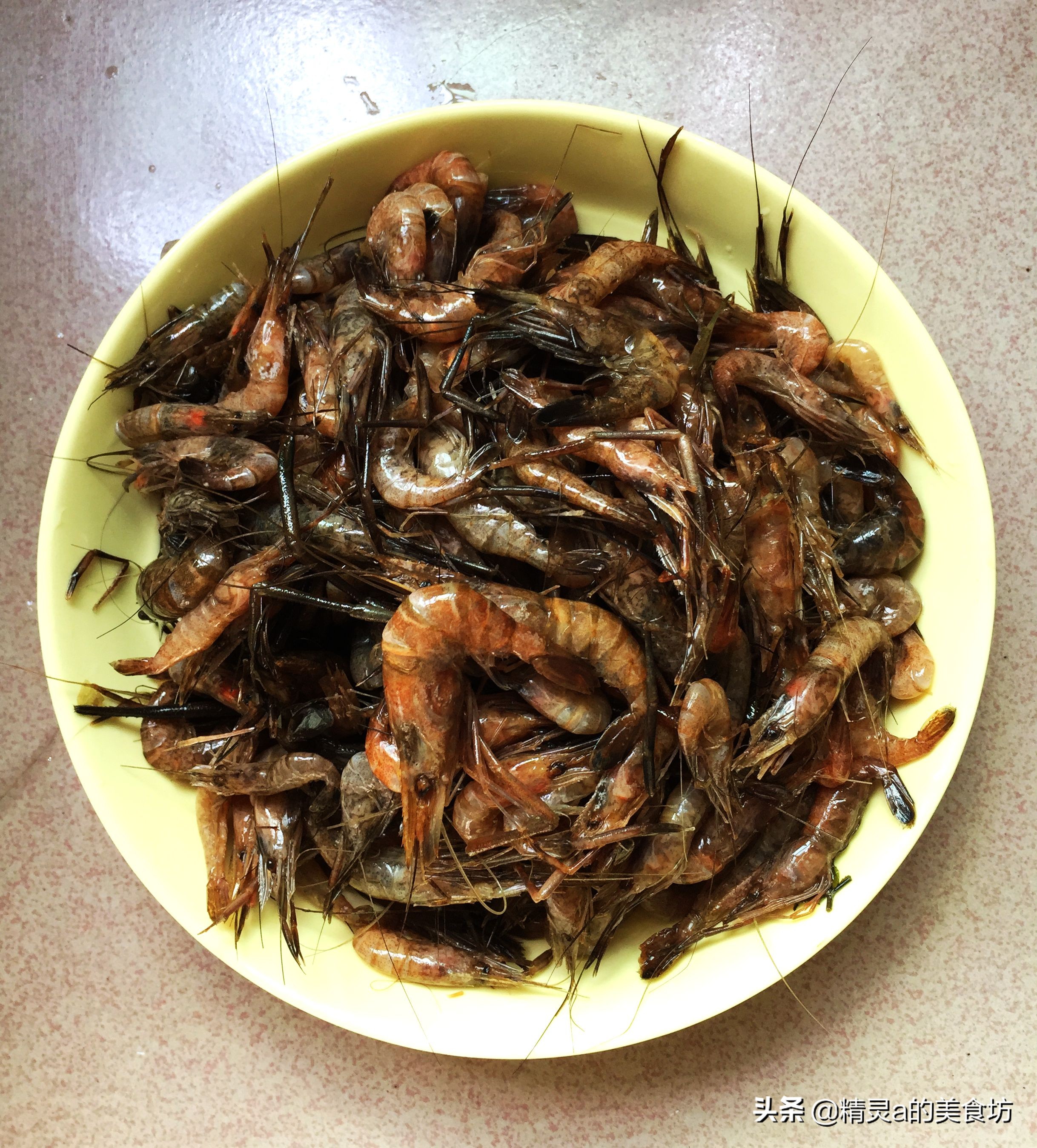 小河虾最美味的做法，又香又鲜，连壳一起吃，补钙又下饭，真好吃