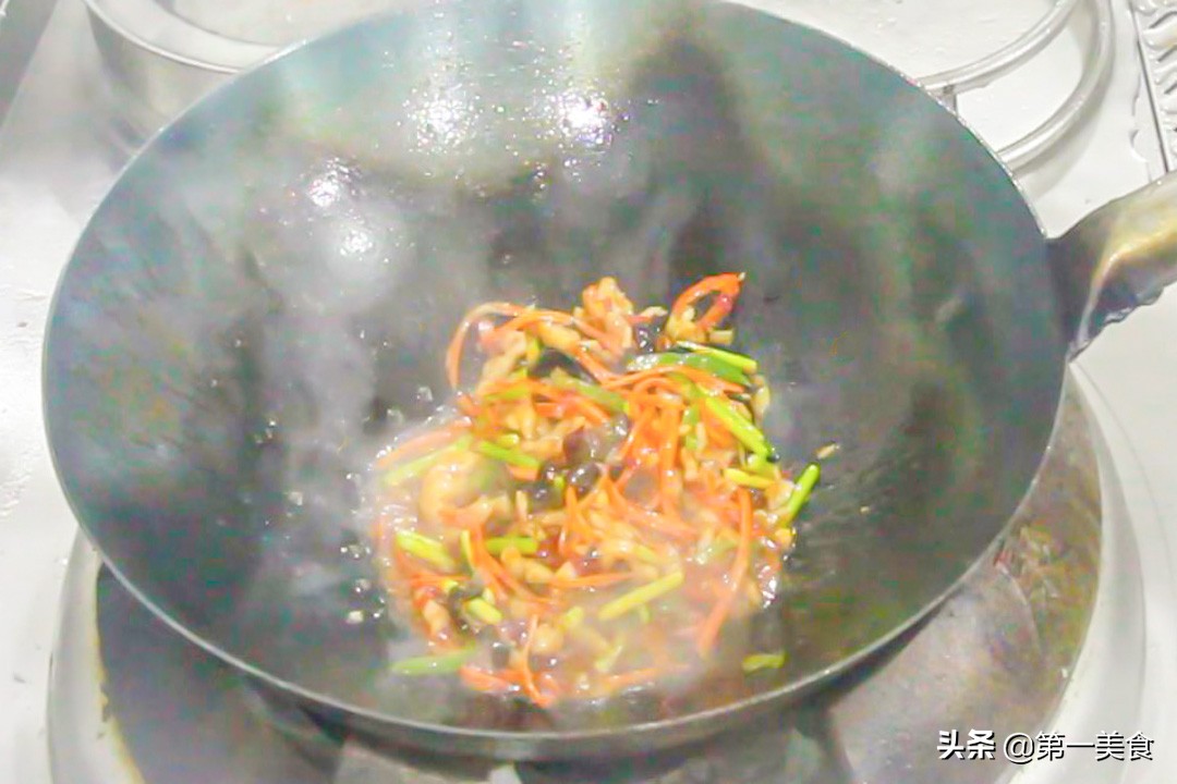 鱼香肉丝的制作方法和配料（百吃不腻的常见家常菜）
