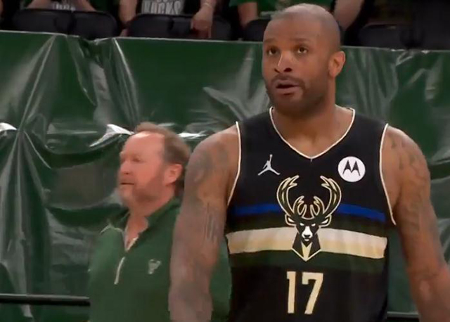 篮网vs雄鹿直播在线观看g7（3分钟14-0打崩篮网！雄鹿3巨头狂轰89+35+13，哈登16分，抢七来了）-华海博客