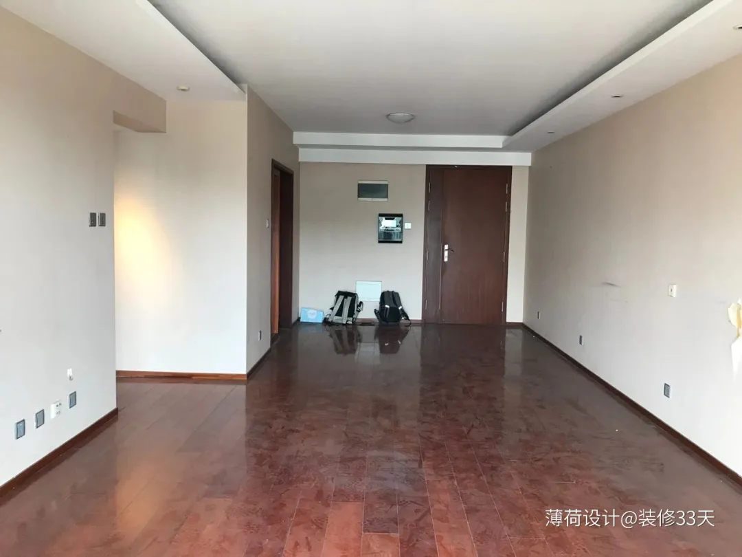 入户就被这样的胭脂红吸引了目光,颜值太高了