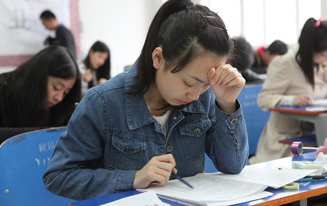 周末开始上课，2021各高校调整寒假放假时间，最早的提前半个月