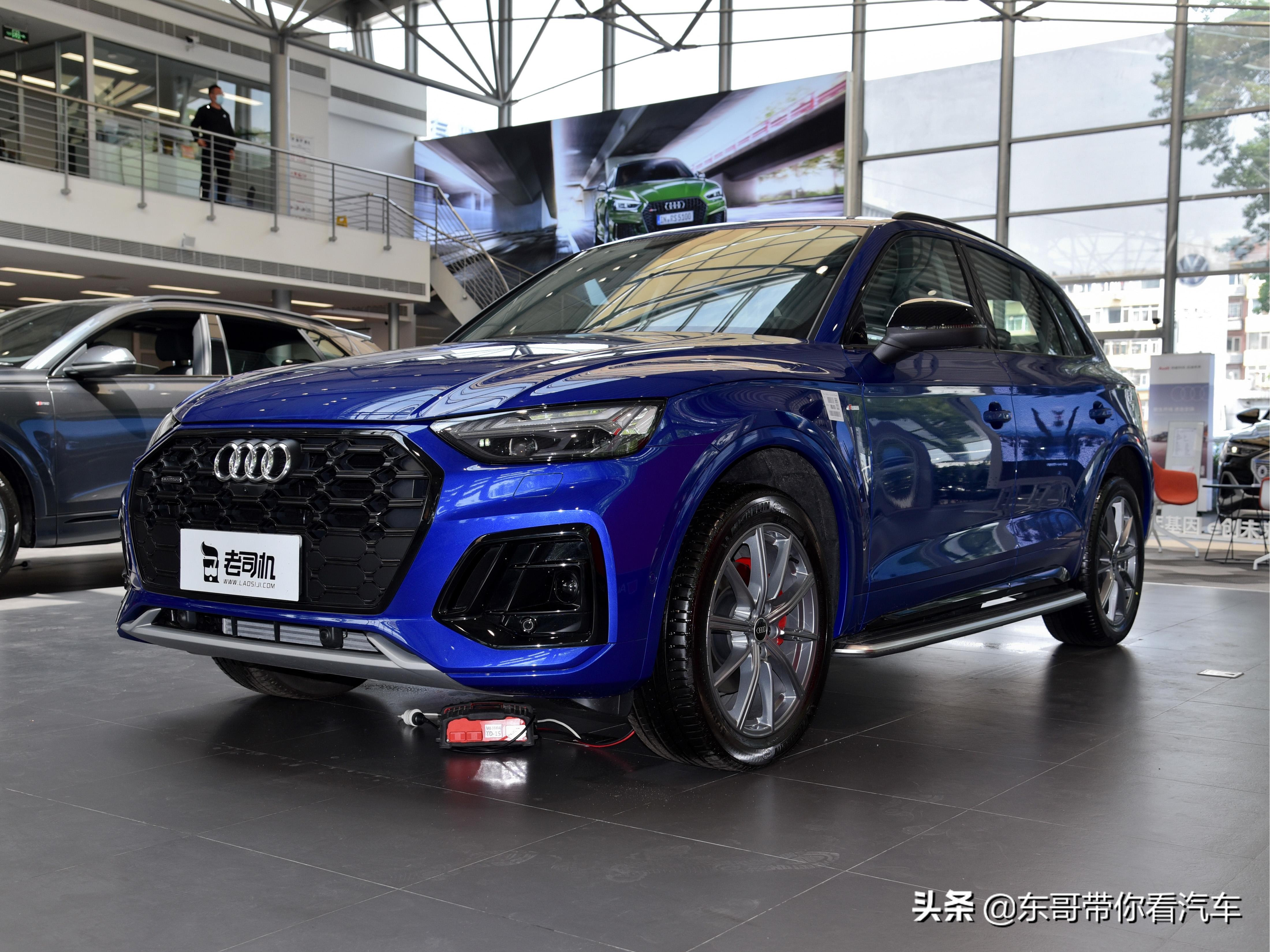 销量一直都很高的中型SUV，颜值高有运动感，实拍奥迪Q5L