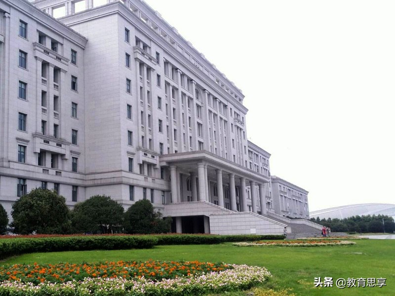 四川省内既是985又是211，还是“双一流”的2所大学