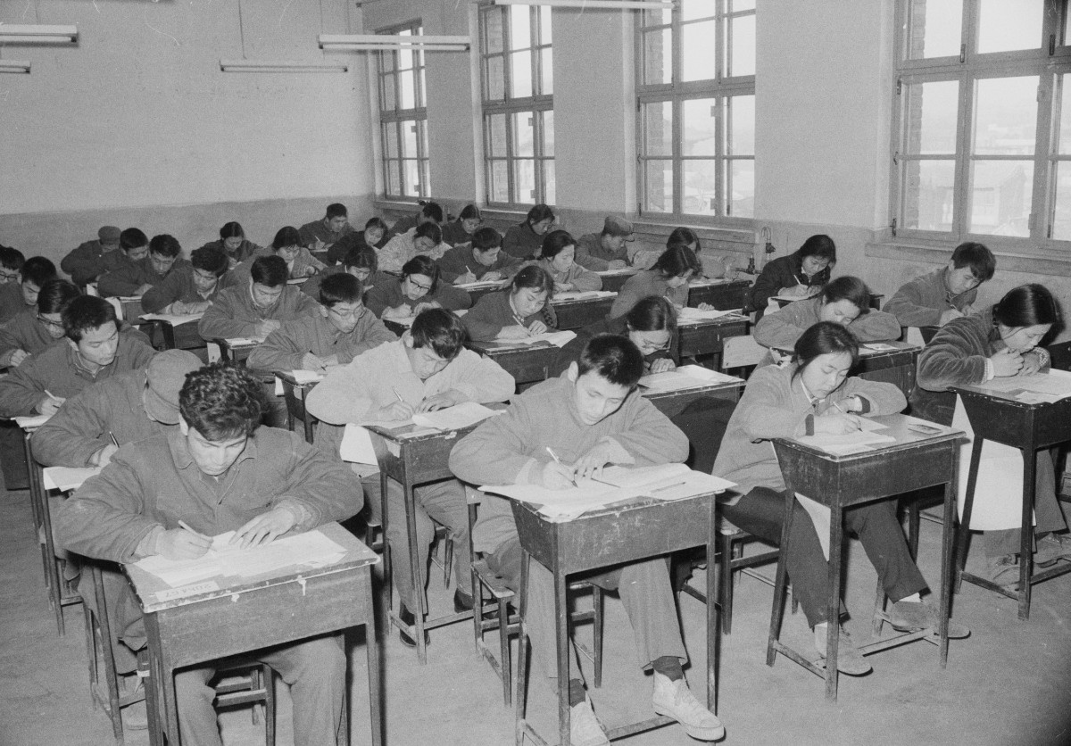 1977年恢复高考，温元凯提出16字招生方针，邓小平：采纳四分之三