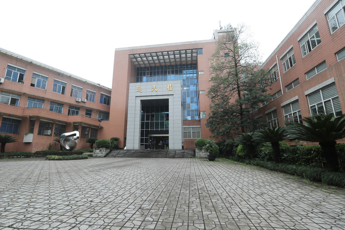 2021重庆大学招生6129人，川渝人数略增，理科招生大类缩减至11个