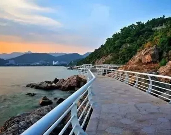 深圳的水天一色，360°感受深圳的日与夜，享受休闲海边度假之旅