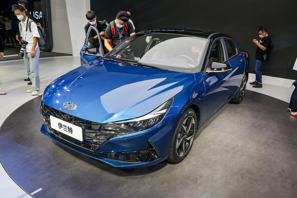 第七代伊兰特来了，1.5L发动机+5.4升油耗，这车适合家用