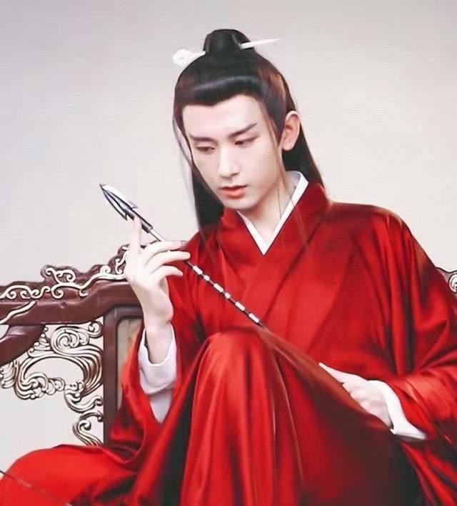 10位新生代“古装男神”：肖战龚俊上榜，谁是你的心头爱？