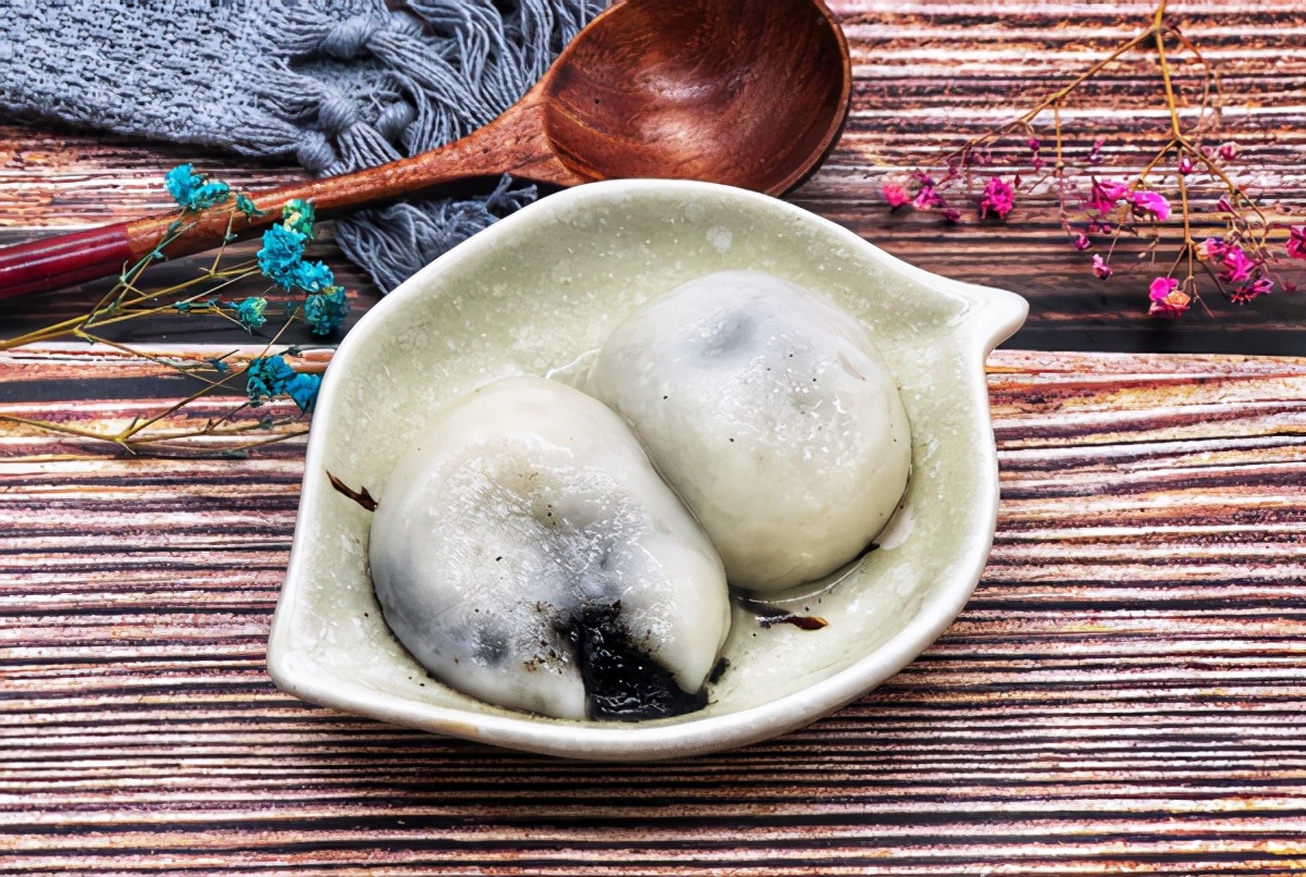 不会包汤圆的看过来,这做法很简单,不破皮不露馅,细腻好吃