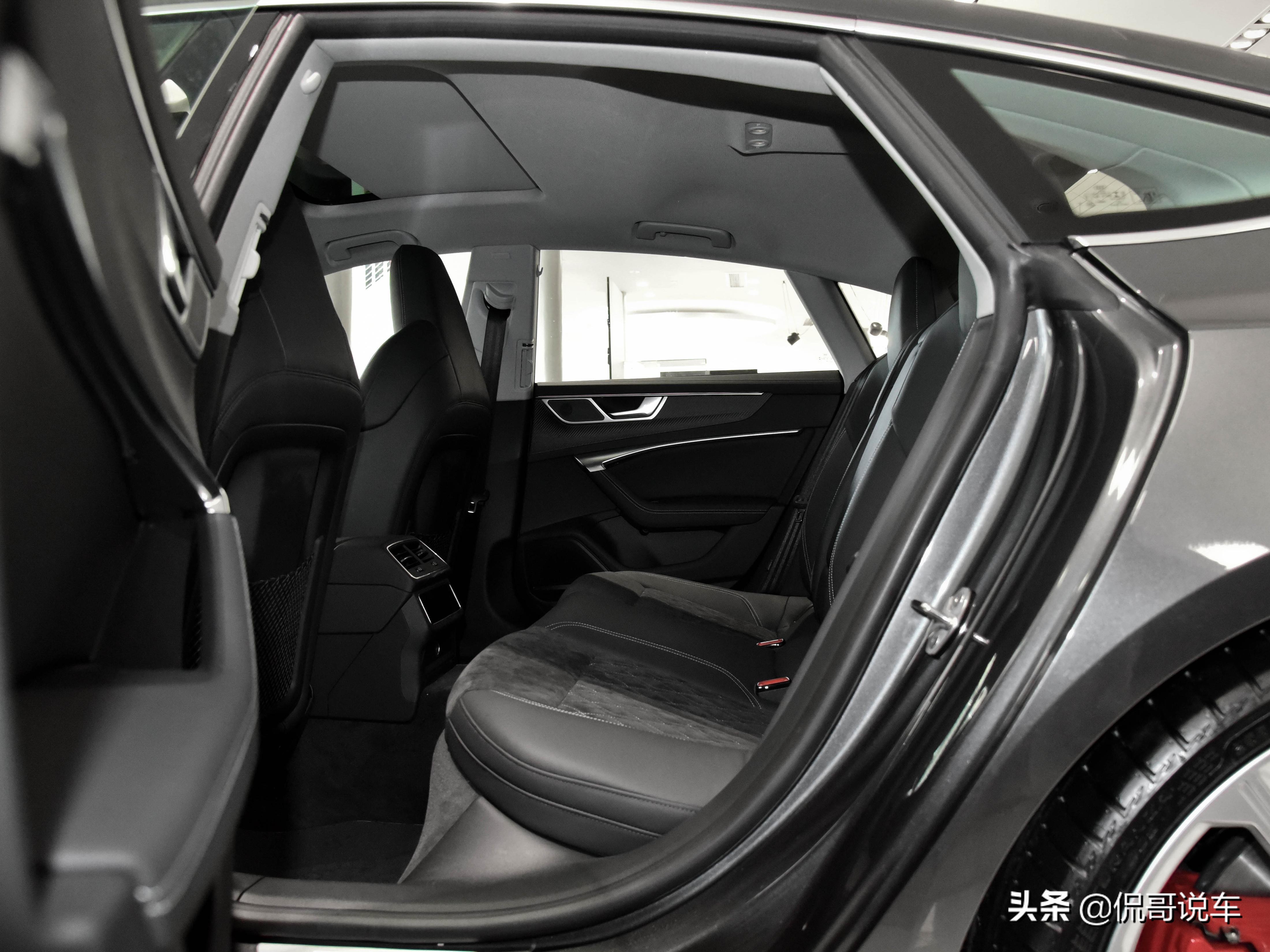 V6双涡轮，奥迪强悍四驱，高端进口的高性能轿车，实拍奥迪S7