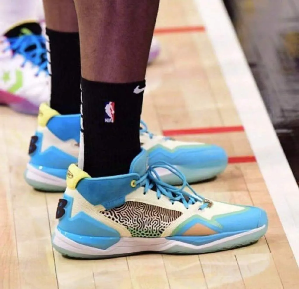 nba穿李宁鞋的球员有哪些（NBA球员上脚：詹姆斯2双签名鞋，巴特勒穿李宁驭帅14？）