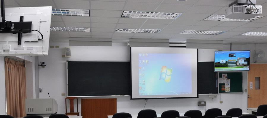 中国智能触屏黑板被赞爆！外国人酸了：这是我们20年前玩剩下的