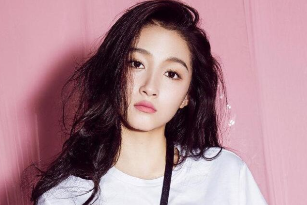 关晓彤“高考成绩”曝出，为什么她明明在拍戏，成绩还能这么好？