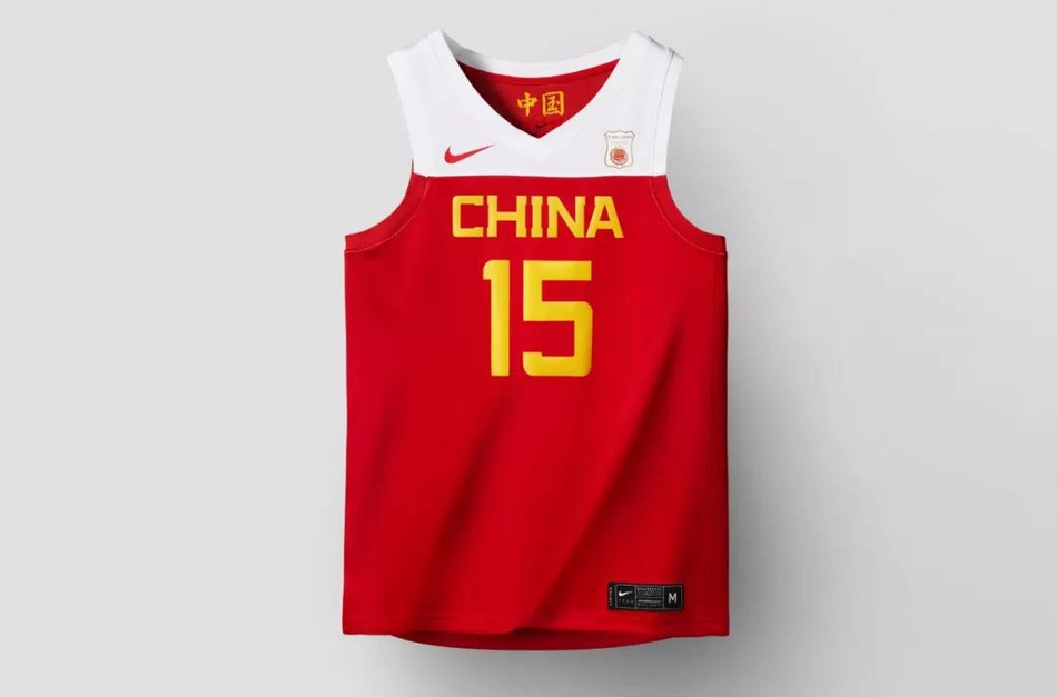 2019中国男篮世界杯队服(中国男篮新球衣海报,周琦c位出镜,阿联尽展